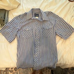Wrangler Vintage Pearl Snap Button Up Short Sleeve Shirt